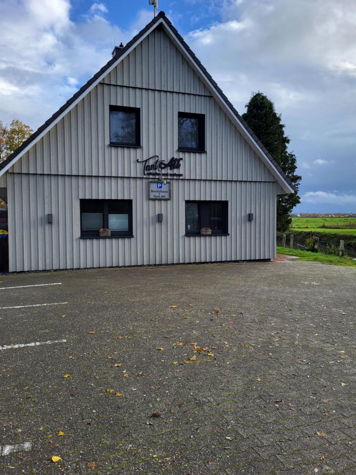 Bootshaus Hotel Bedekaspel Exterior photo